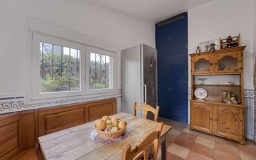Property slide 17