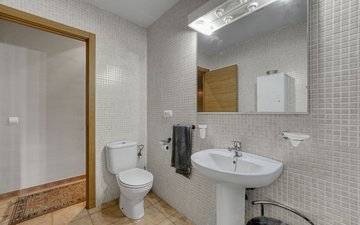 Property slide 46
