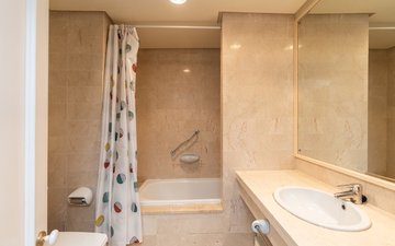 Property slide 10