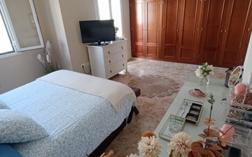 Property slide 21