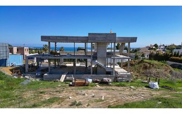 Property slide 18