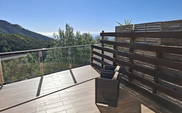 Property slide 60