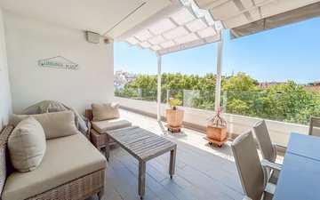 Property slide 10
