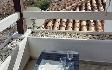Property slide 32
