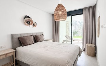 Property slide 22