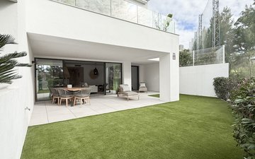Property slide 44
