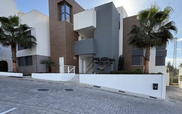 Property slide 48