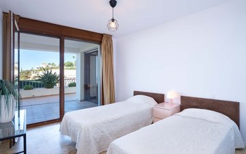 Property slide 15