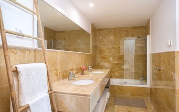Property slide 22