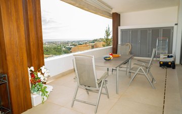 Property slide 25