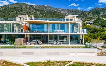 Property slide 21