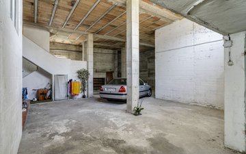 Property slide 17