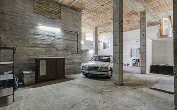 Property slide 19