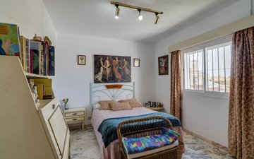 Property slide 31