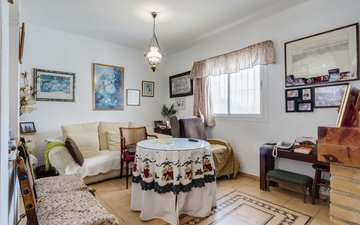 Property slide 7