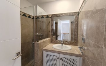 Property slide 20