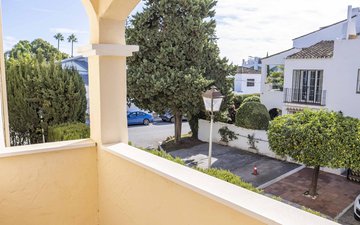 Property slide 18