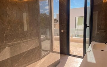 Property slide 20