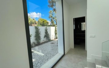 Property slide 22