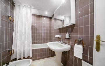 Property slide 28