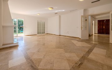 Property slide 17