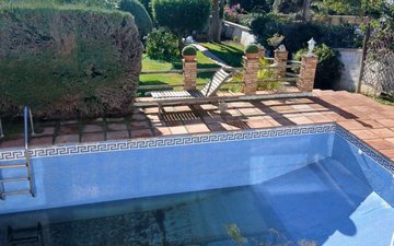 Property slide 25