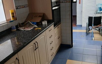 Property slide 32