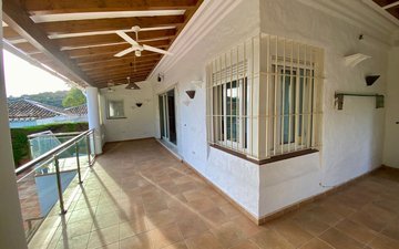 Property slide 38
