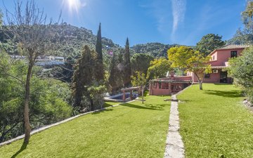 Property slide 17