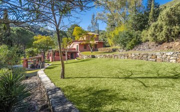 Property slide 18