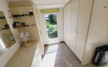 Property slide 41