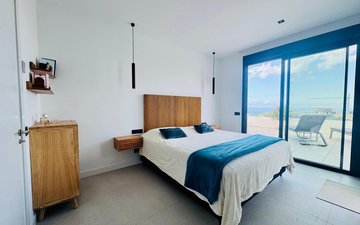 Property slide 10
