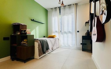 Property slide 19