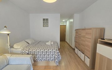 Property slide 18