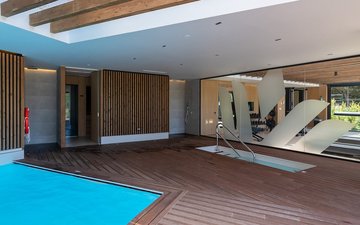 Property slide 16