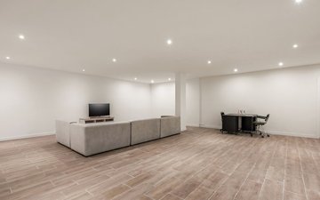 Property slide 20