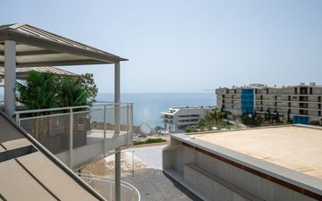 Property slide 20
