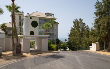 Property slide 21
