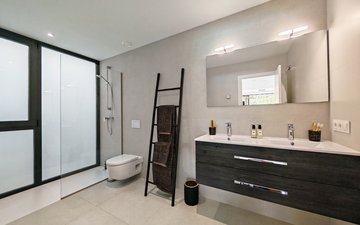 Property slide 33