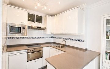 Property slide 10