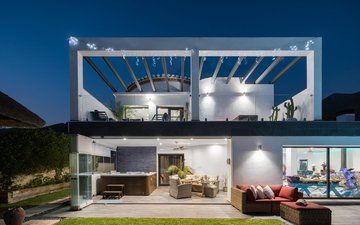 Property slide 21