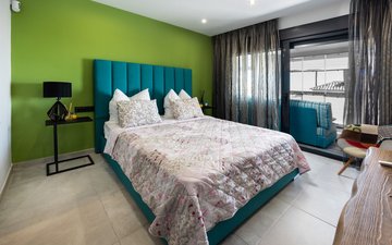 Property slide 50