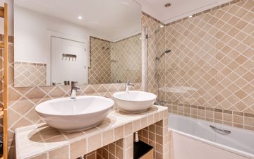 Property slide 14