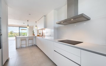Property slide 10