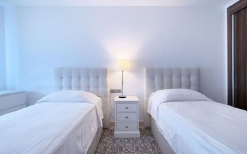 Property slide 19