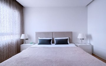 Property slide 22