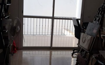 Property slide 10