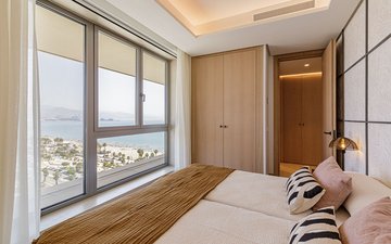Property slide 17