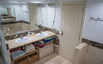 Property slide 35