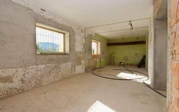 Property slide 21